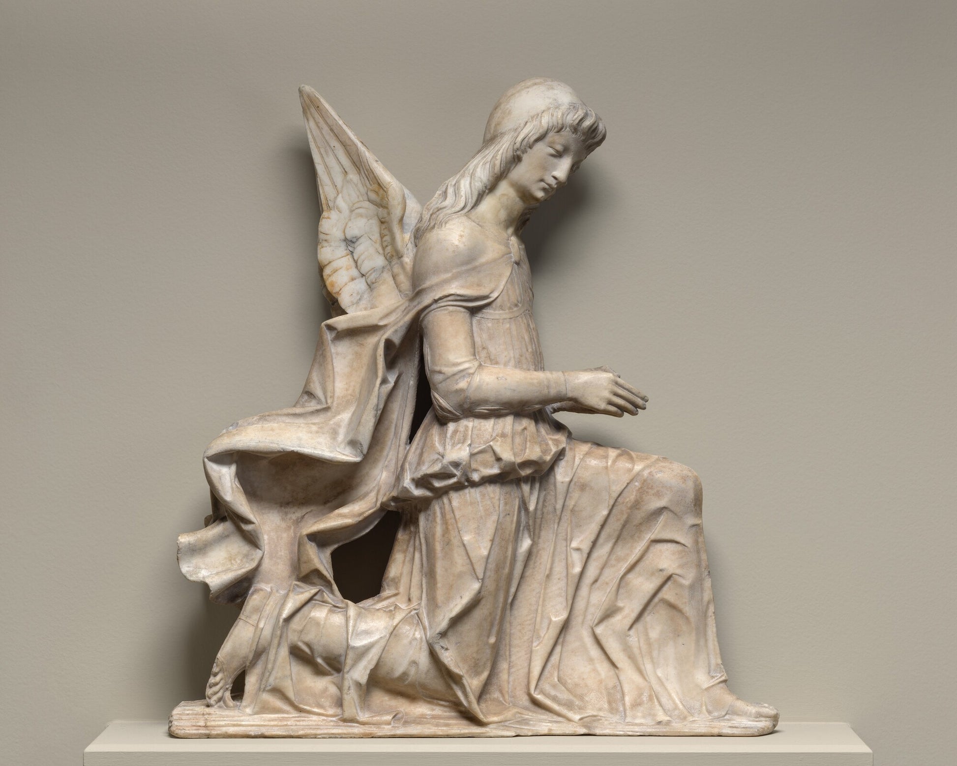 Kneeling Angel